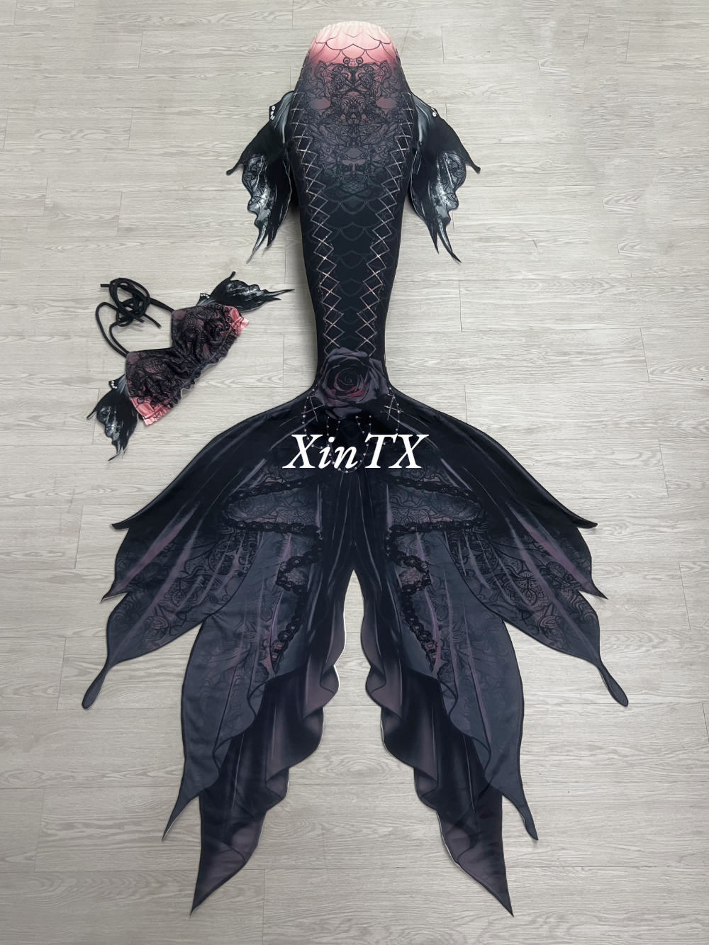 Mermaid Tail Dark Gothic Style - đánh giá và giá Aquarium & Marine Science Center